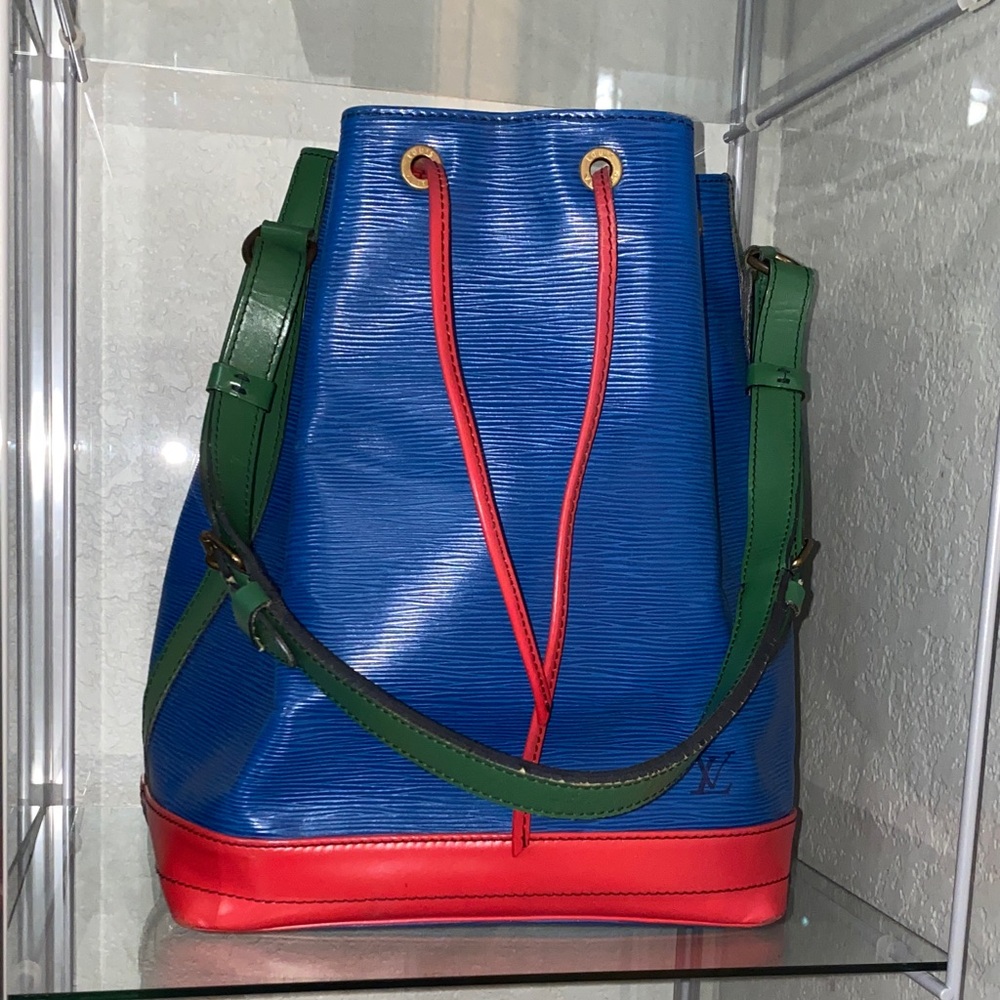 Louis Vuitton | 'Noe' Tricolored Epi Leather Drawstring Bucket Shoulder Bag